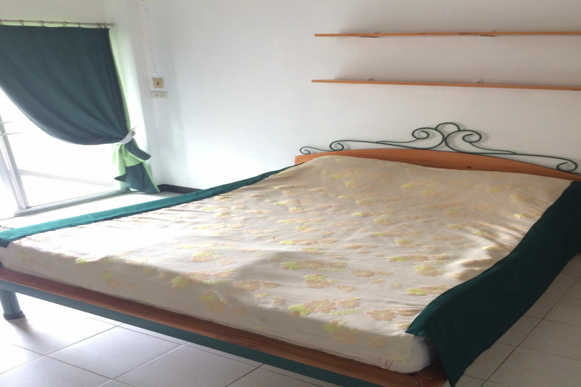 Baan Khun Mae Apartment Bangkok Bagian luar foto