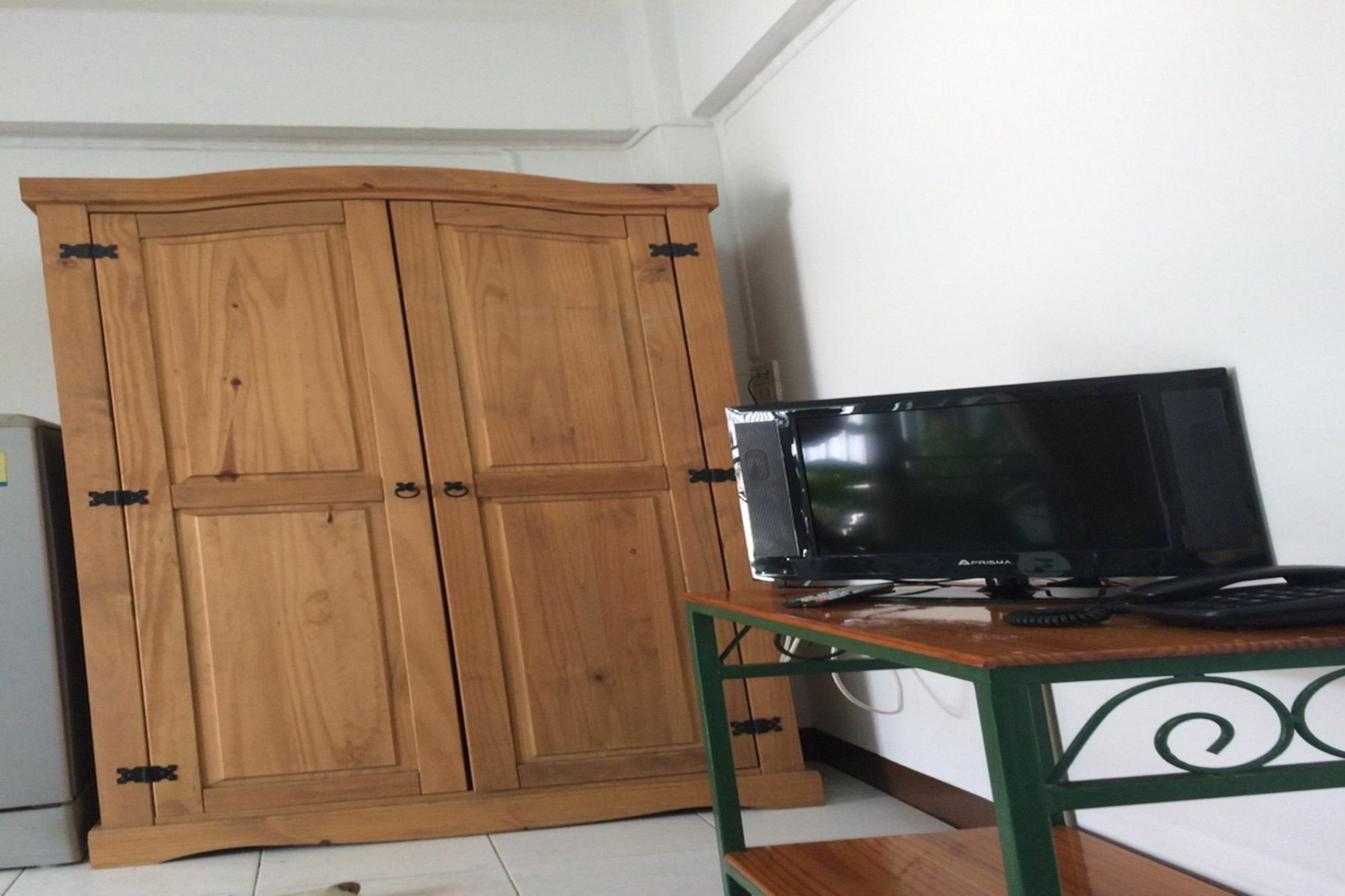 Baan Khun Mae Apartment Bangkok Bagian luar foto