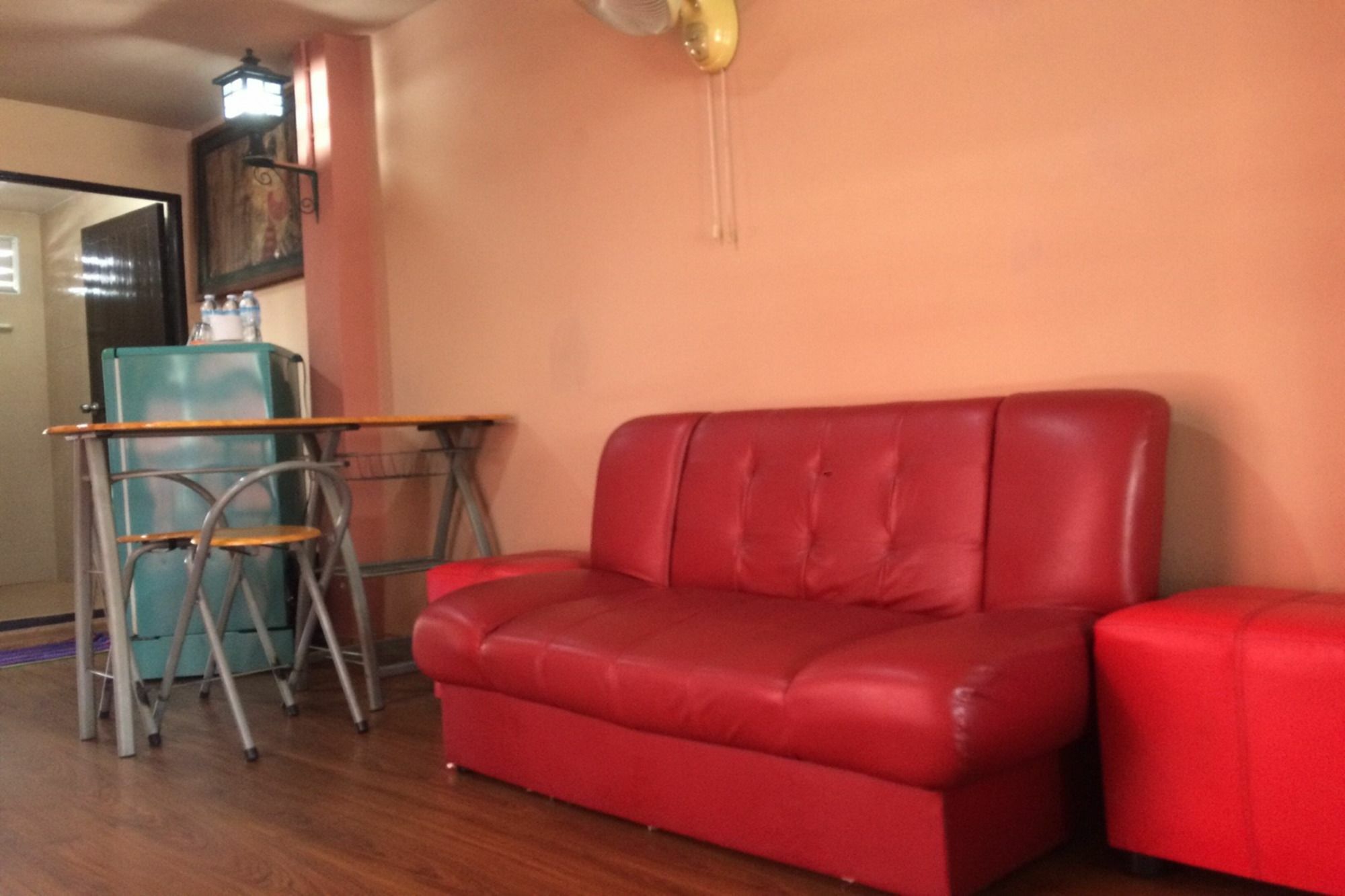Baan Khun Mae Apartment Bangkok Bagian luar foto
